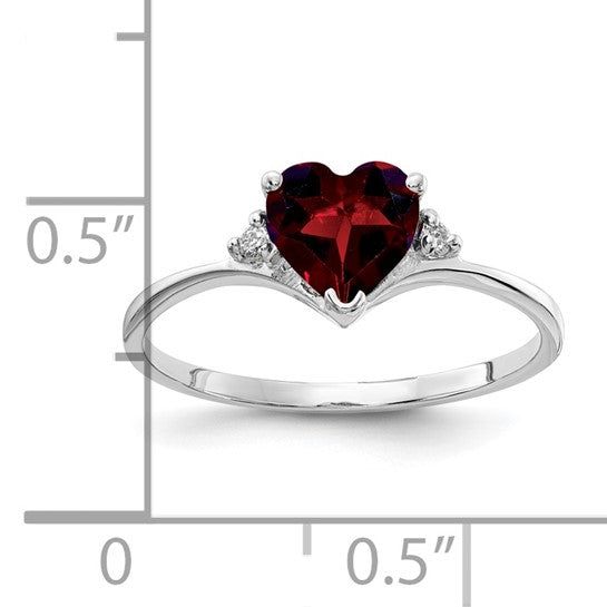 14K White Gold Natural Garnet Heart & Diamonds Ring